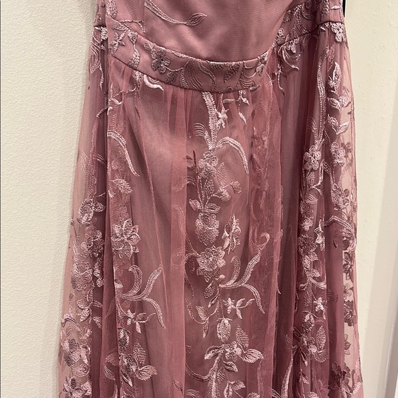 NWT Lulus Elegant Strapless Lace Gown in Mauve- XL - Picture 8 of 11
